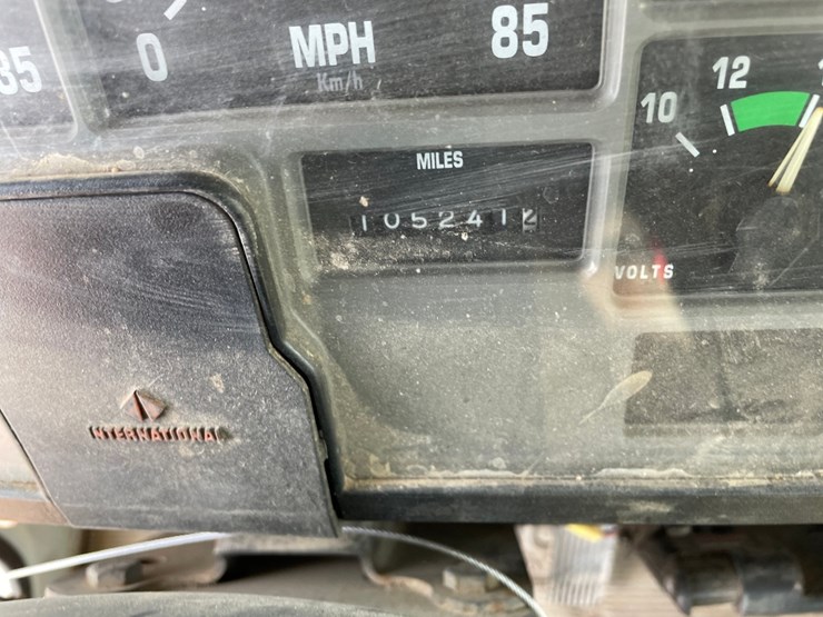 2002-international-4700-image-36