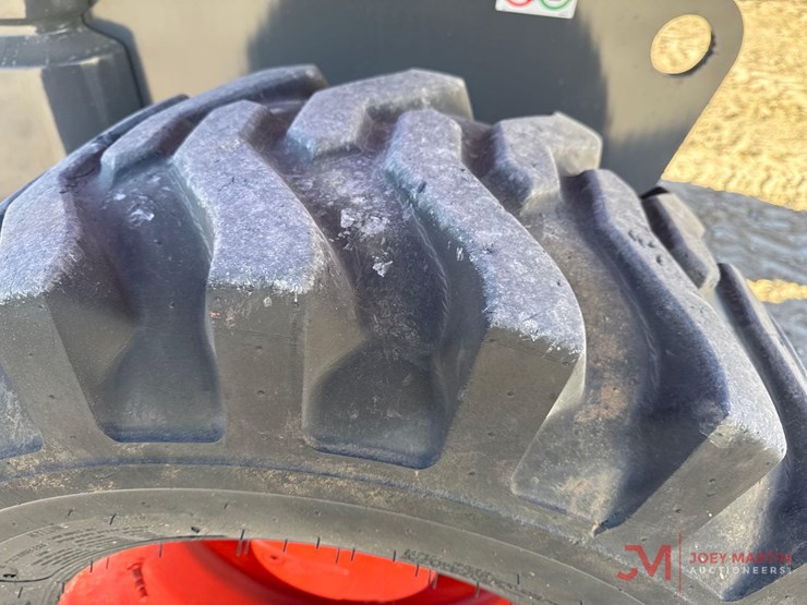 2017-skyjack-sj66t-image-12