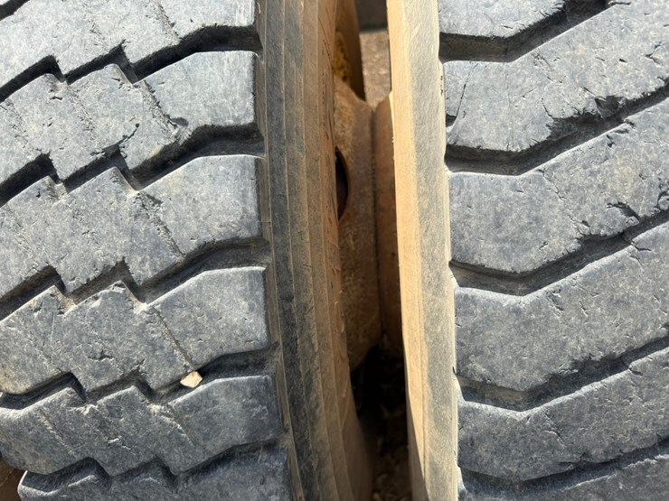 1998-freightliner-108sd-plus-image-19