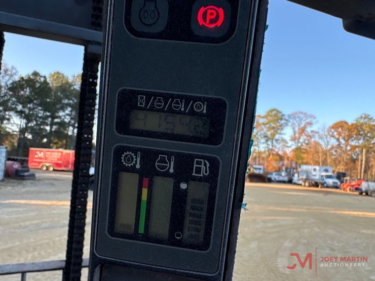 2019-case-586h-image-17