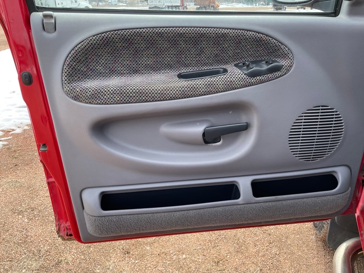 1999-dodge-ram-3500-image-40