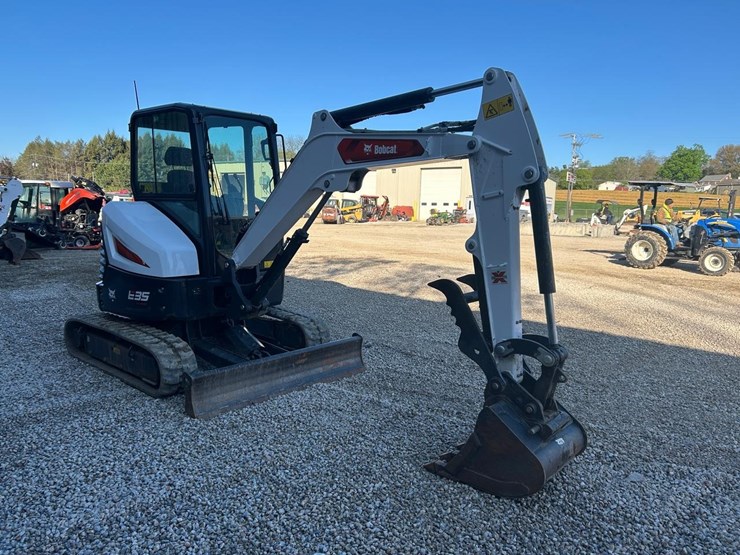 2025-bobcat-e35-image-6