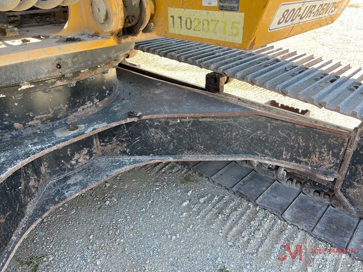 2019-john-deere-6-image-21