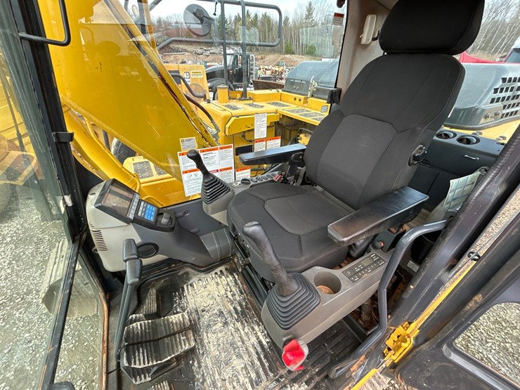 komatsu-pc130-image-53