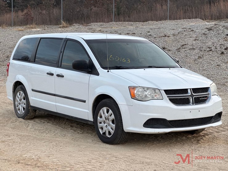 2015-dodge-grand-caravan-image-1