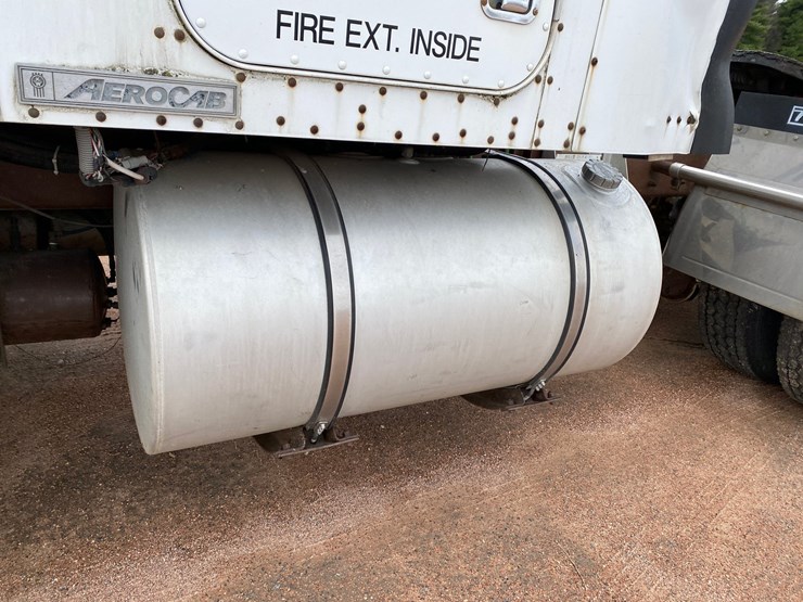 1998-kenworth-t800-image-16