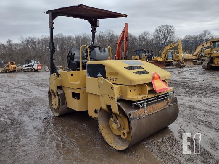 2010-caterpillar-cb34xw-image-28