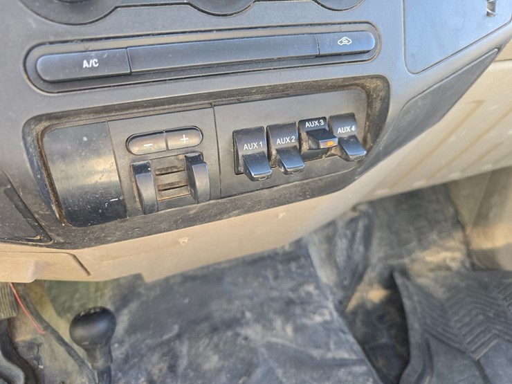 2008-ford-f550-image-63