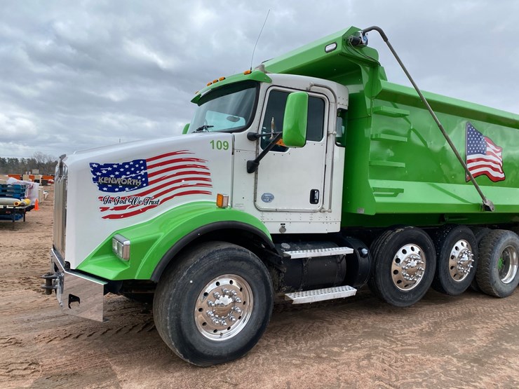 2015-kenworth-t800-image-11