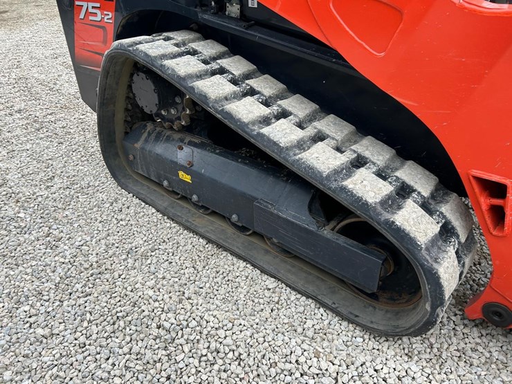 2021-kubota-svl75-2-skid-steer-loader-image-12