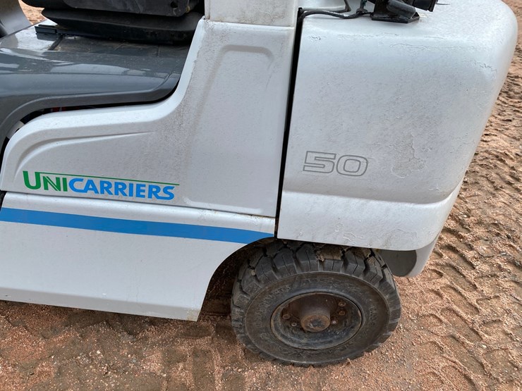 #1163-•-unicarriers-3,450-lbs-lp-forklift-image-19