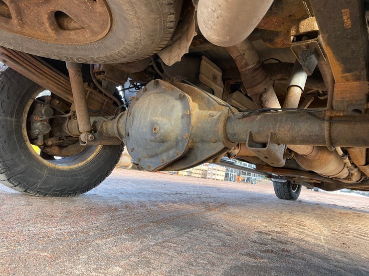 2014-dodge-ram-3500-image-17