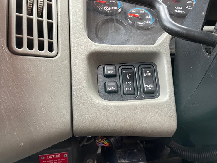 2012-international-durastar-4400-image-73