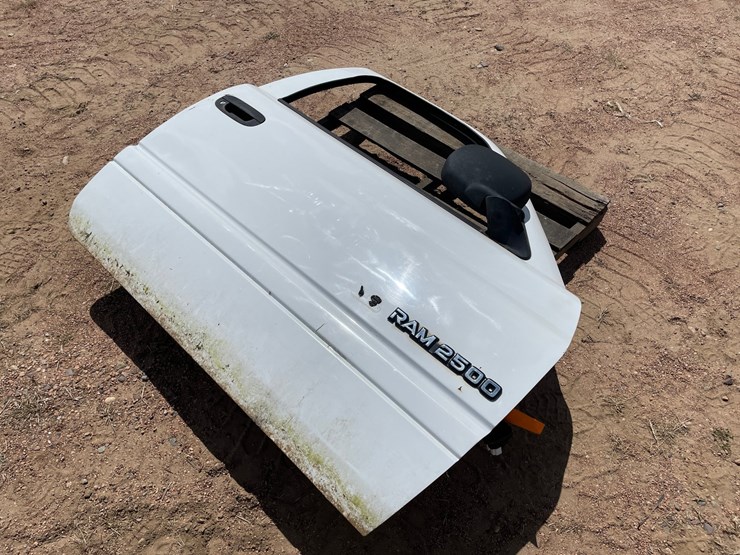 1998-dodge-2500-image-1