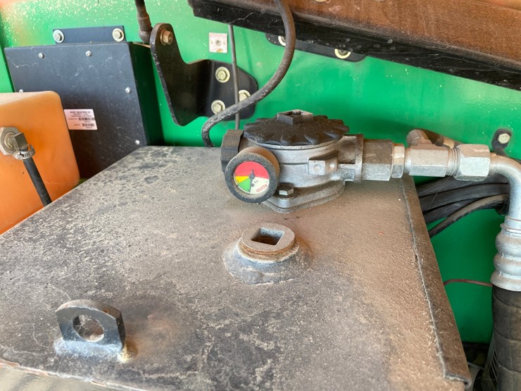 2008-jlg-m600j-image-28