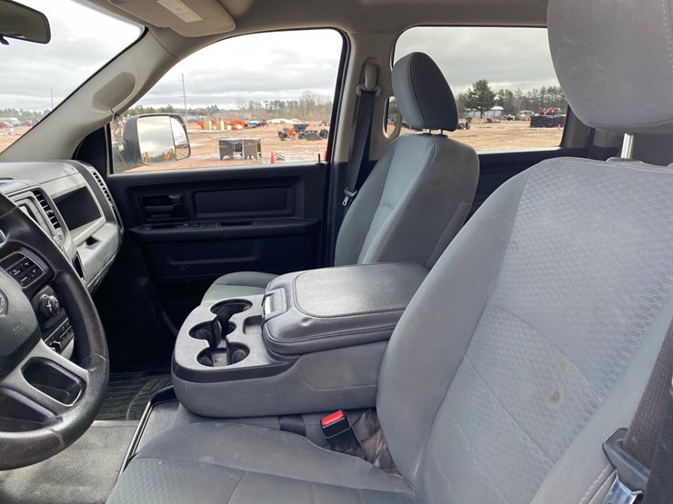 2018-dodge-ram-2500-image-35