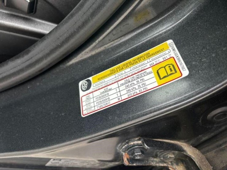 2017-chevrolet-equinox-image-9