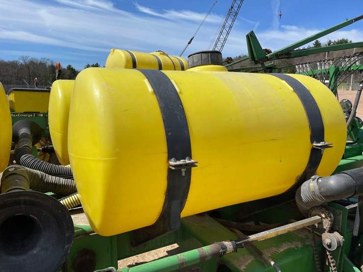 john-deere-7200-image-28