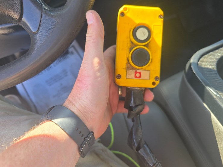 2019-chevrolet-silverado-3500-image-49