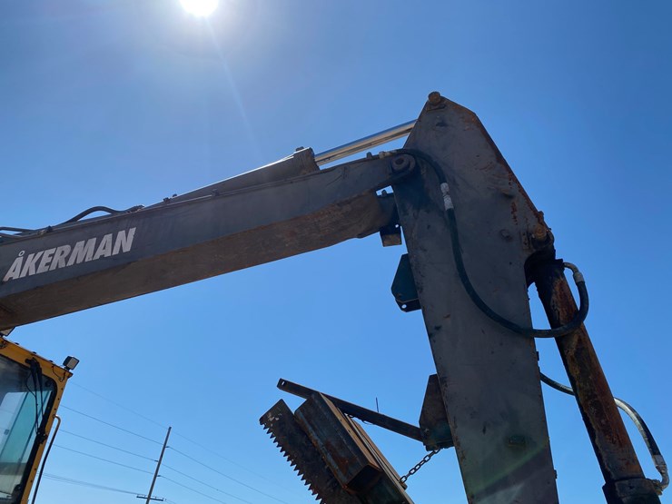 1996-akerman-ew200-image-15