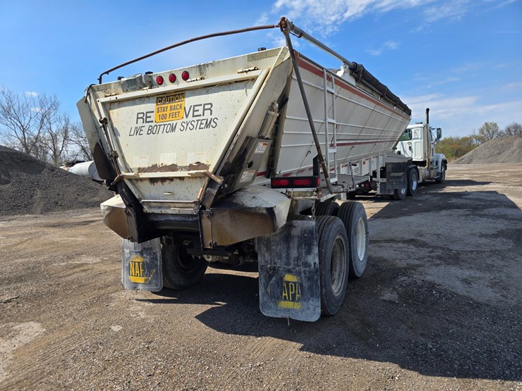 2000-red-river-live-bottom-image-19