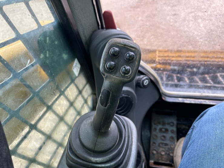 2018-caterpillar-289d-image-28