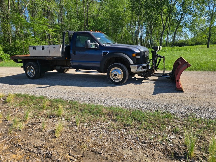 2008-ford-f550-image-28