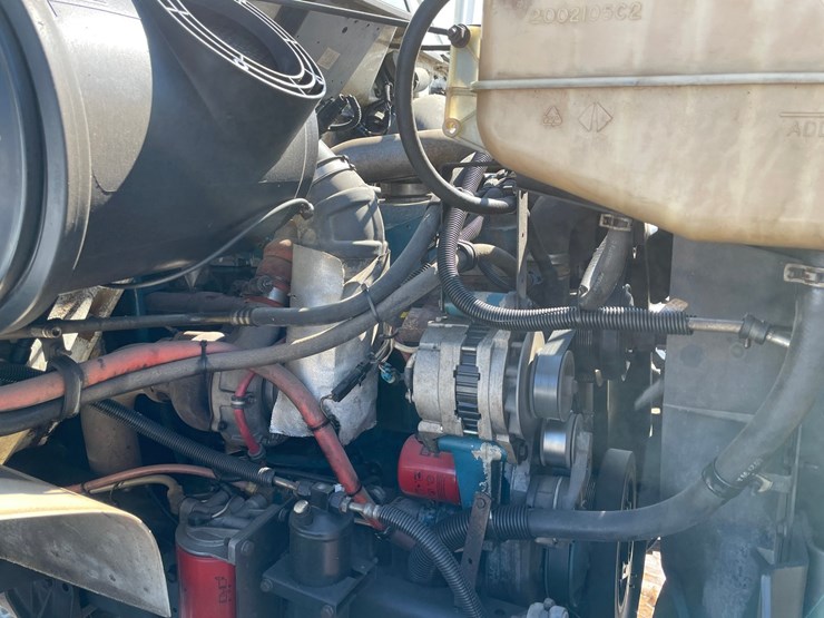 2000-international-4700-image-52