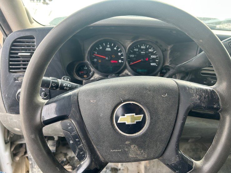 #22574-•-2008-chevrolet-silverado-pickup-truck-image-41