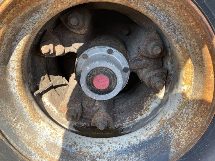 2002-towmaster-t-40-image-14