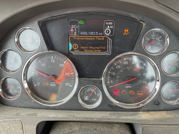 2016-kenworth-t680-image-40