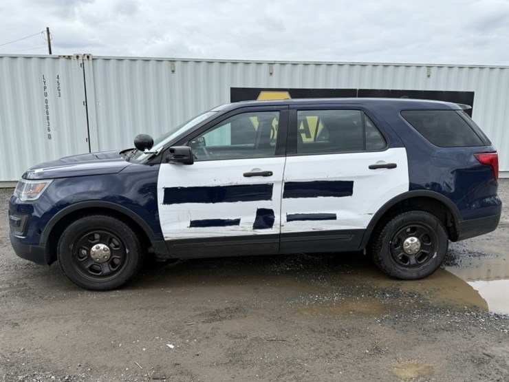 2017-ford-explorer-image-6