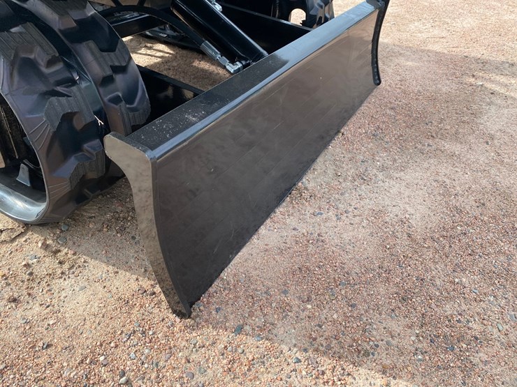 2026-cfg-industry-mh12rx-image-15