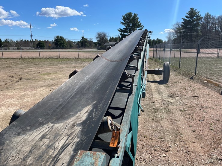 #1143-•-60'-towable-hydraulic-belt-conveyor-image-23