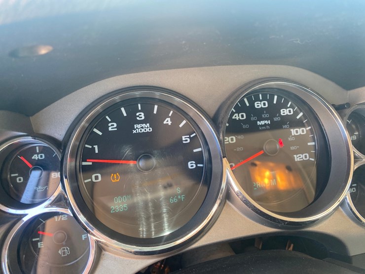 2012-chevrolet-silverado-1500-image-44