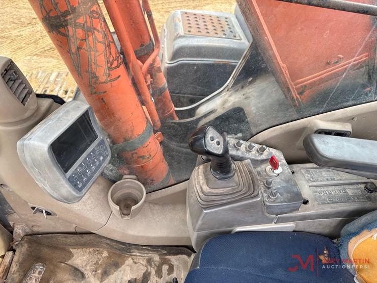 2007-hitachi-zx240-lc-3-image-25