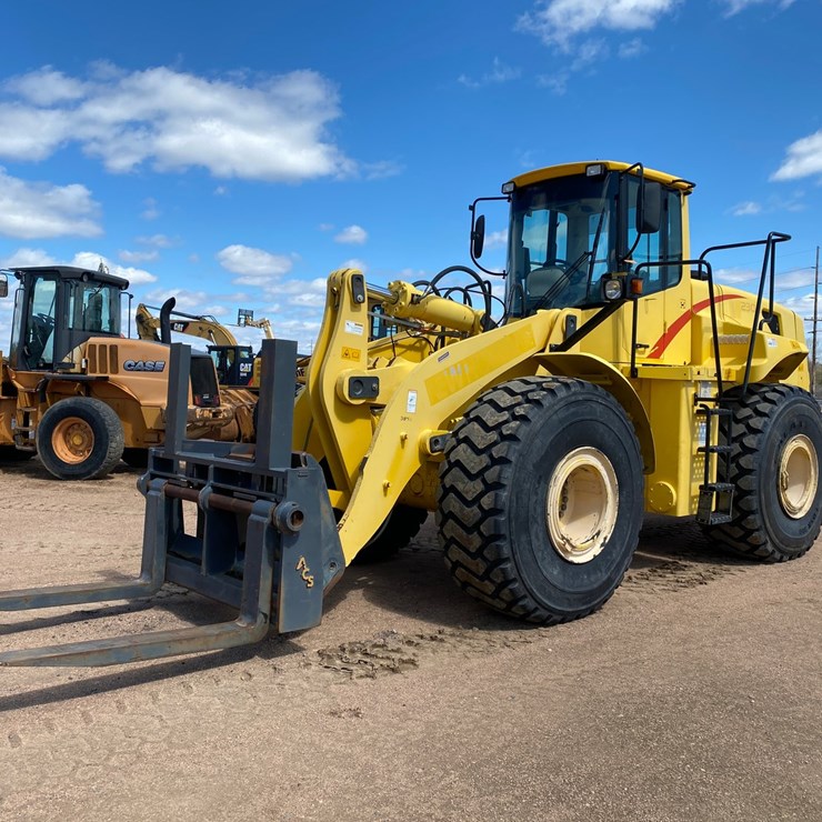 2005 NEW HOLLAND LW230B