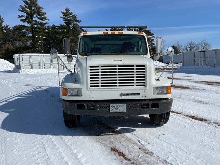 2000-international-4700-image-2