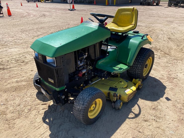 john-deere-425-image-1