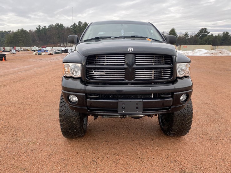 2005-dodge-2500-image-2