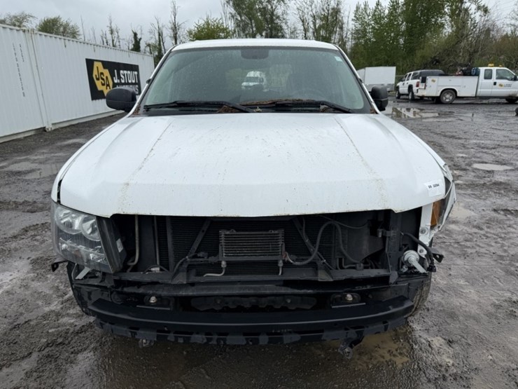 2013-chevrolet-tahoe-image-8