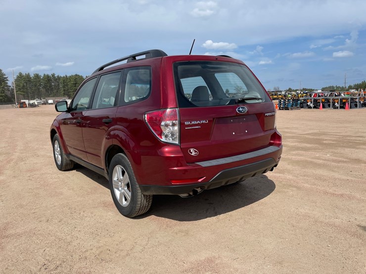 2011-subaru-forester-image-7