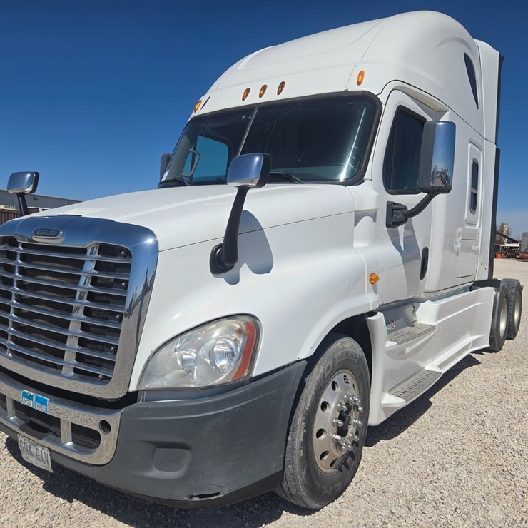 2014 FREIGHTLINER CASCADIA 125