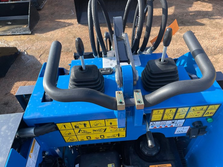 #1159-•-agt-mx-mrw14-wheeled-stand-on-mini-skid-steer-image-17