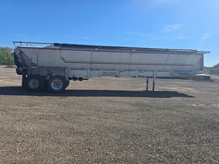 2000-red-river-live-bottom-image-23