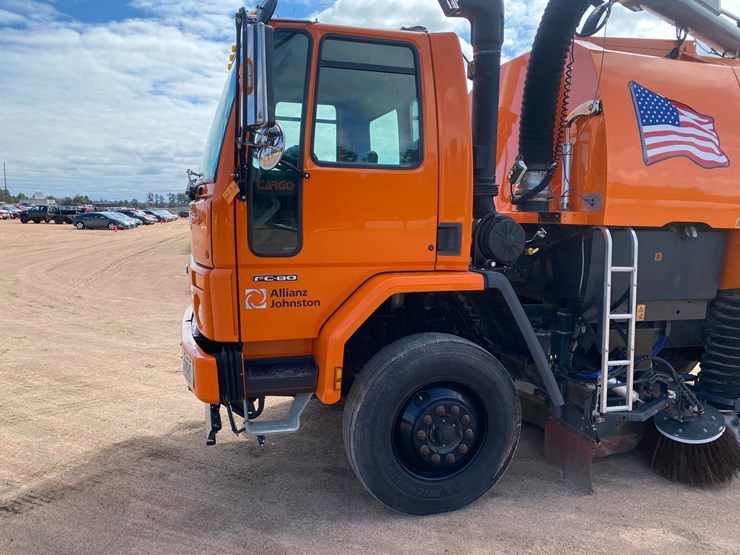 2007-freightliner-fc80-image-14