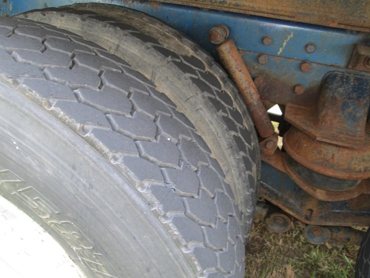 1999-caterpillar-c12-image-6