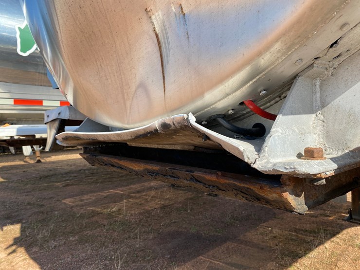 1993-walker-tanker-image-25