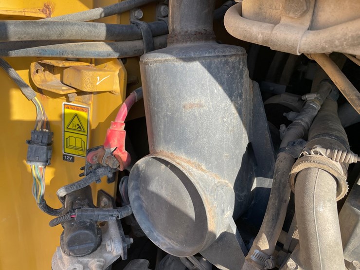 caterpillar-246c-image-27