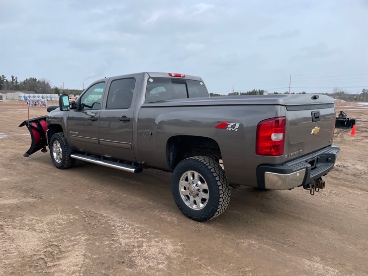 2013-chevrolet-silverado-2500hd-image-3